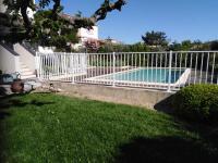 Portillon et barrières de sécurité piscine sur mesure à La Calmette (Gard)